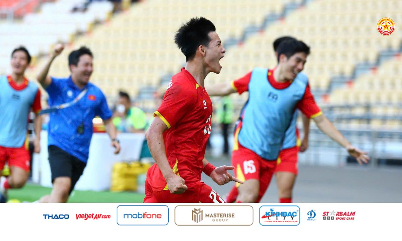 Thanh Nhàn ăn mừng cảm xúc khi lập siêu phẩm vào lưới U22 Philippines