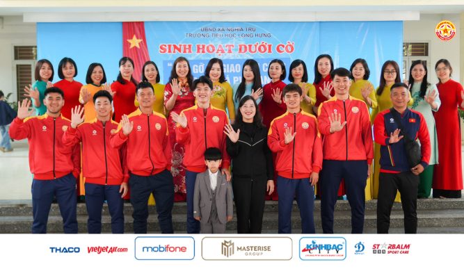 PVF-CAND giao lưu truyền cảm hứng tại Trường Tiểu học Long Hưng