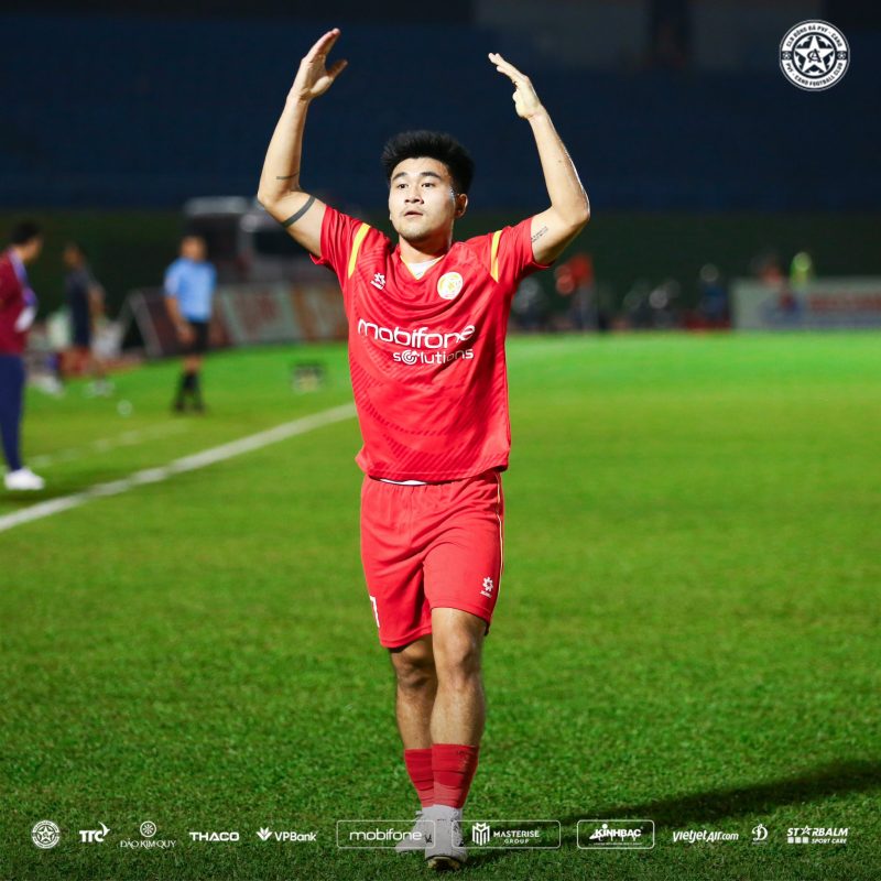 Thái Bá Đạt bày tỏ sự biết ơn HLV Thành Công sau khi ghi bàn thắng quan trọng cho PVF-CAND