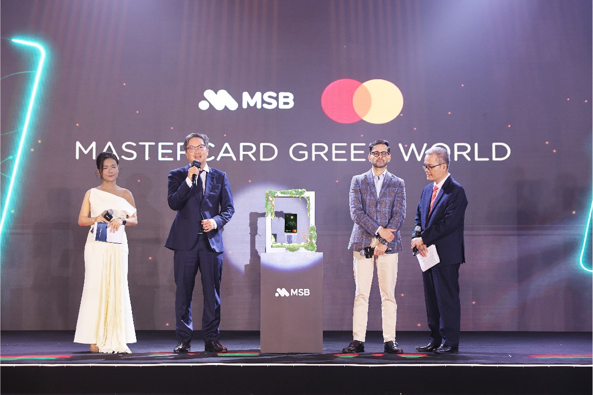 Sự kiện ra mắt thẻ MSB Mastercard Green World